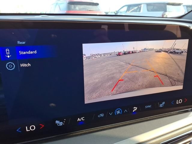 2026 Chevrolet Traverse LT - Photo 17
