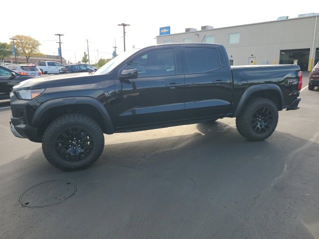 2023 Chevrolet Colorado Trail Boss photo 2