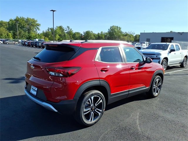 2026 Chevrolet Trailblazer LT photo 3