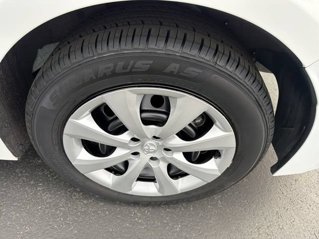 2024 Toyota Corolla LE - Photo 23