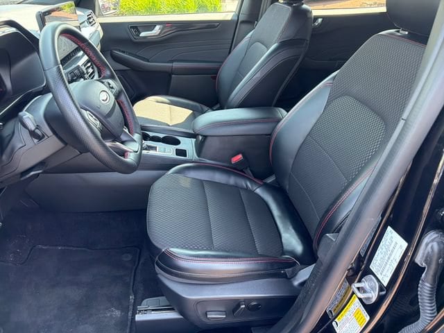 2024 Ford Escape ST-Line - Photo 9