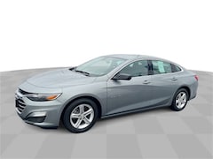 New 2023 Chevrolet Malibu LS w/1LS Sedan for Sale in Bourbonnais, IL