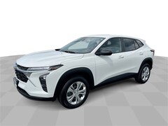 2025 Chevrolet Trax LS SUV