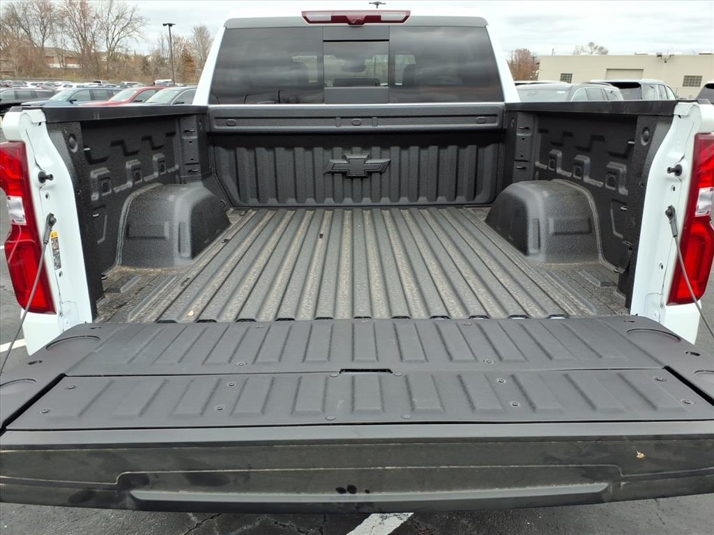 New 2026 Chevrolet Silverado 1500 ZR2 Truck Crew Cab