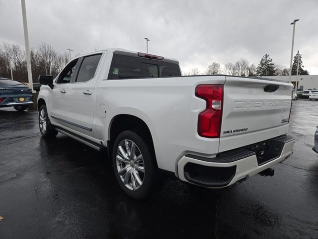 Certified 2022 Chevrolet Silverado 1500 High Country Truck Crew Cab