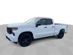 2022 Chevrolet Silverado 1500 Custom Truck Double Cab