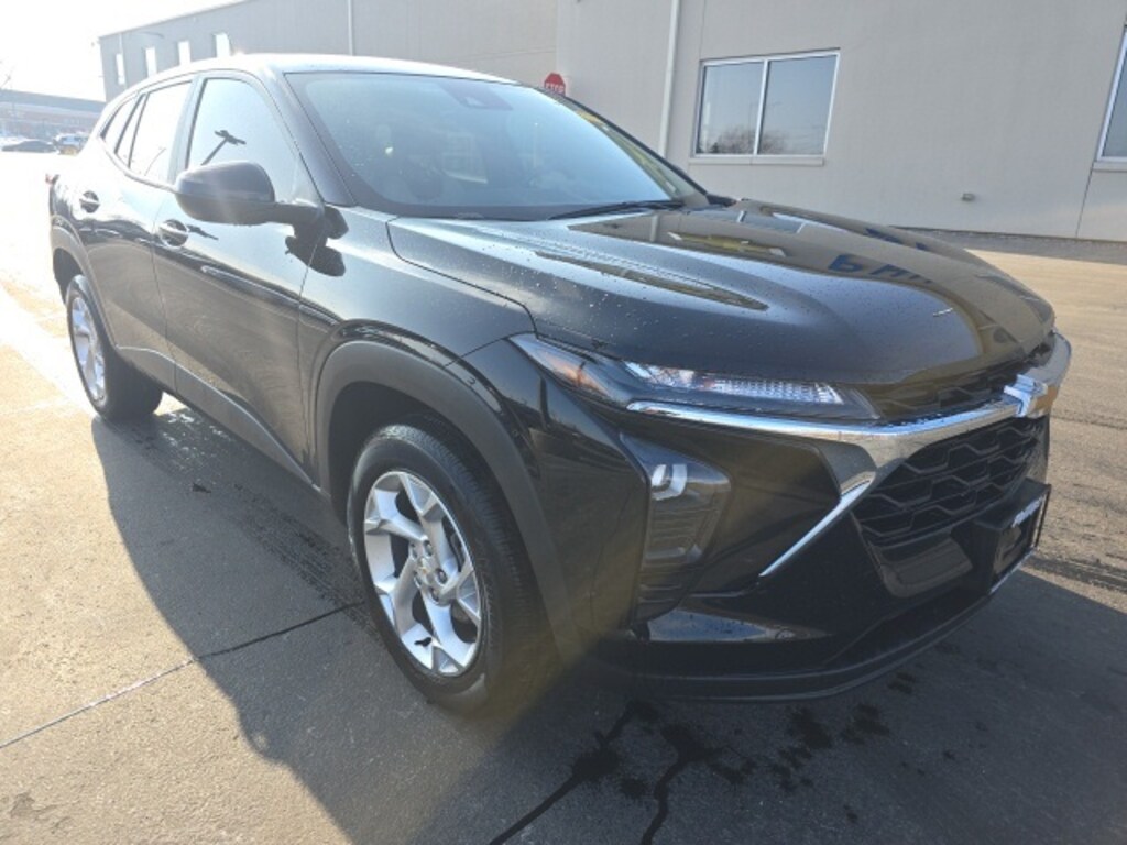 Certified 2025 Chevrolet Trax LS SUV