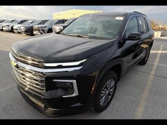 2025 Chevrolet Traverse LT SUV