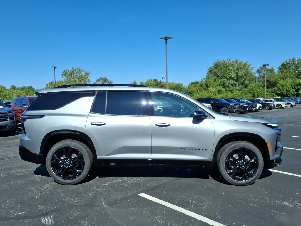 New 2027 Chevrolet Traverse RS SUV