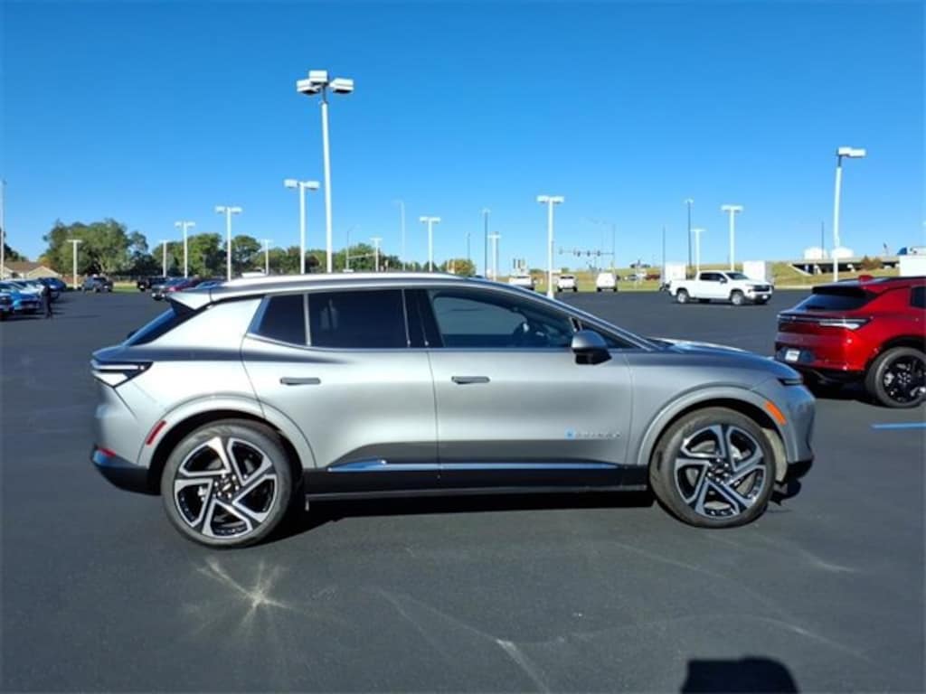 New 2026 Chevrolet Equinox EV LT SUV