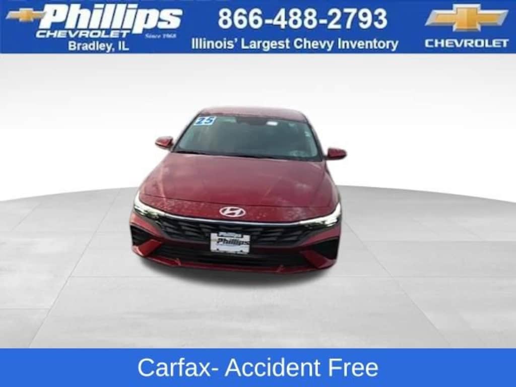 Used 2025 Hyundai Elantra SE Sedan