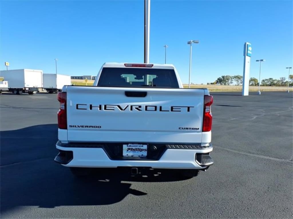New 2026 Chevrolet Silverado 1500 Custom Truck