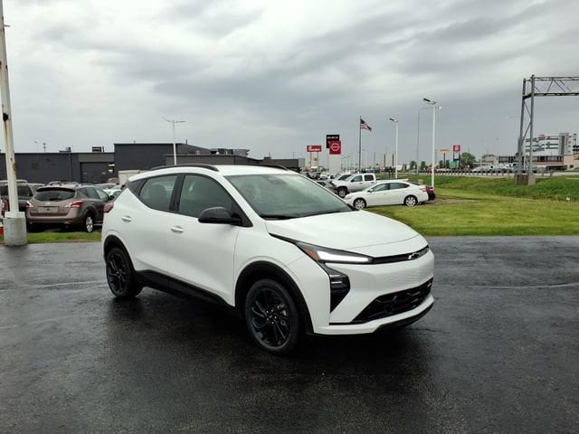 2027 Chevrolet Bolt EV RS Auto's photo