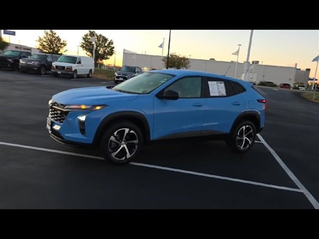 Used 2024 Chevrolet Trax 1RS SUV