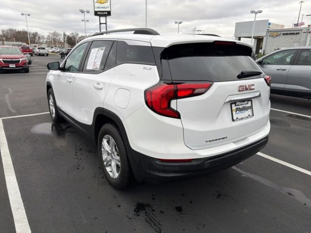 Used 2021 GMC Terrain SLE SUV