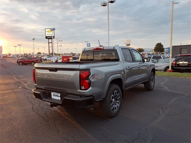 2026 Chevrolet Colorado Z71 photo 2