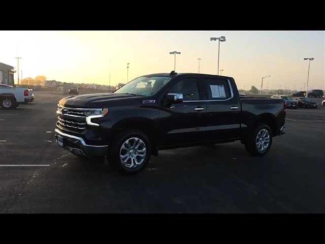 2024 Chevrolet Silverado 1500 LTZ photo 4