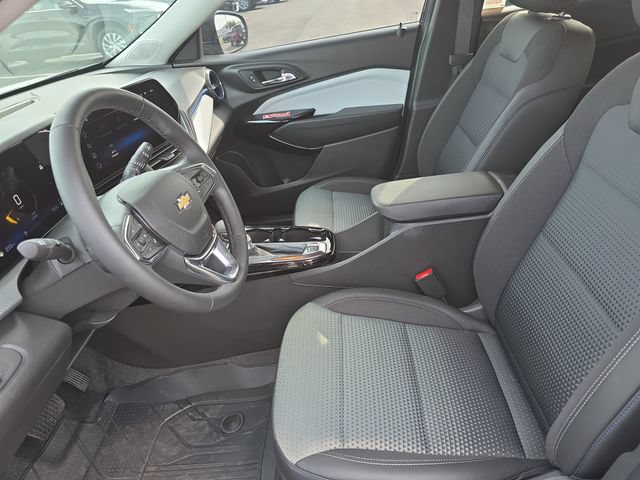 2026 Chevrolet Trax LT - Photo 17