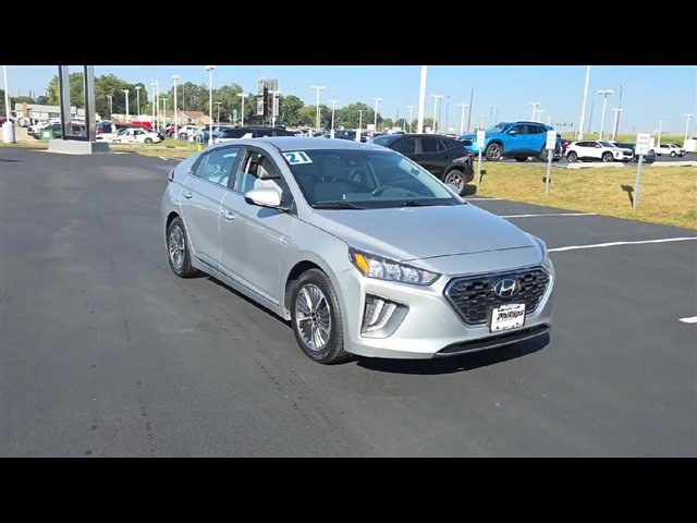 2021 Hyundai Ioniq Plug-In Hybrid SEL photo 3