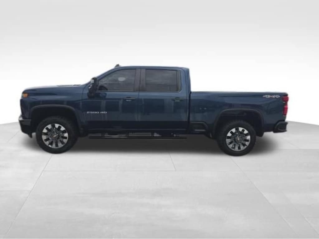 Used 2022 Chevrolet Silverado 2500 HD Custom Truck Crew Cab