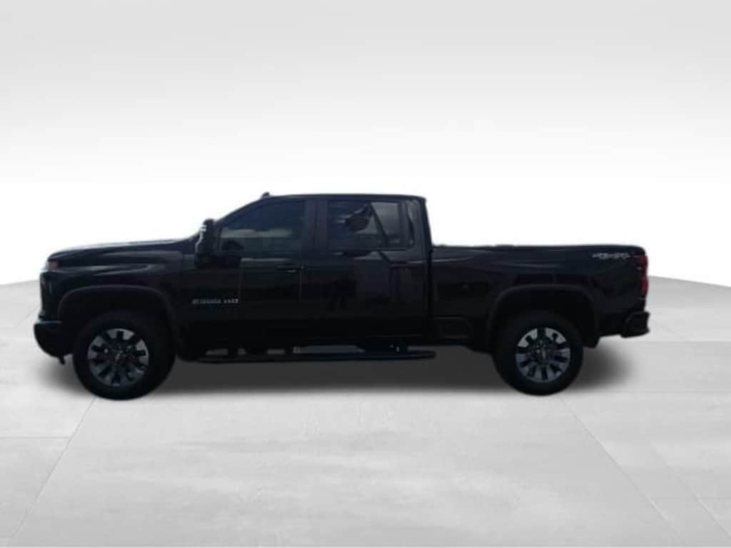 Used 2024 Chevrolet Silverado 2500 HD Custom Truck Crew Cab