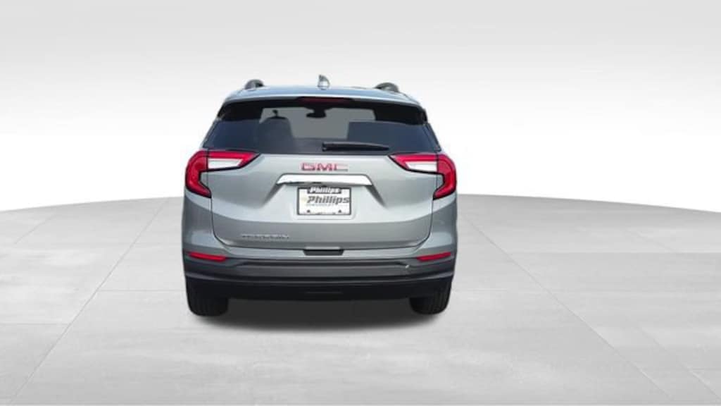 Used 2024 GMC Terrain SLE SUV