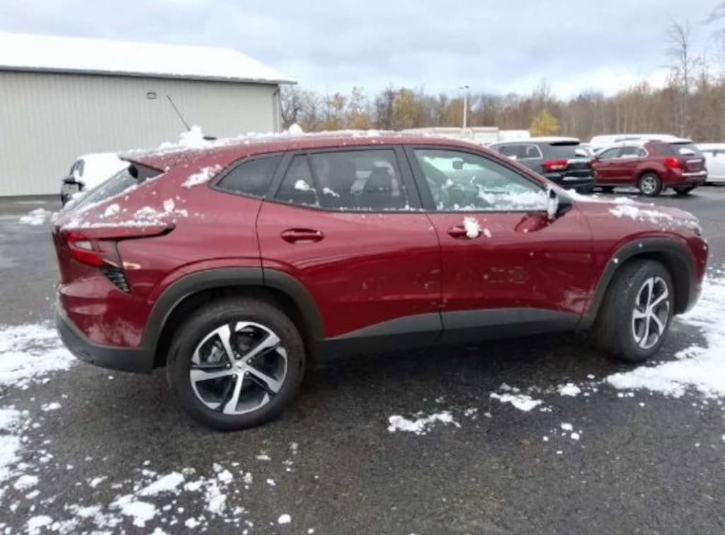 Used 2024 Chevrolet Trax 1RS SUV