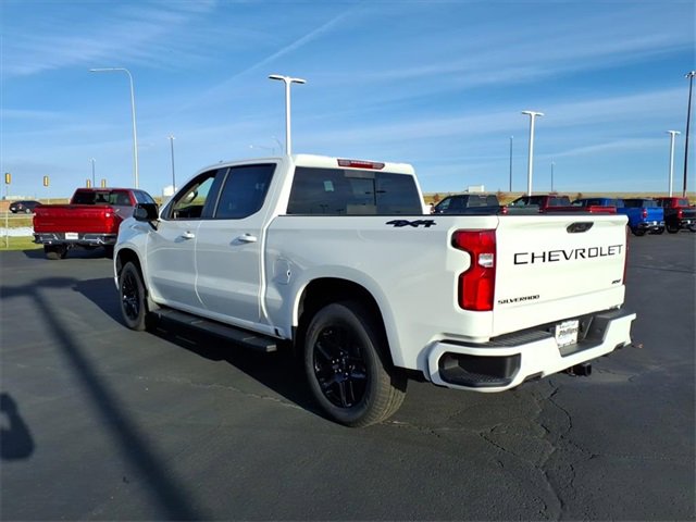 2026 Chevrolet Silverado 1500 RST photo 4