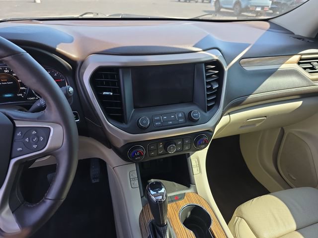 2017 GMC Acadia Denali - Photo 19