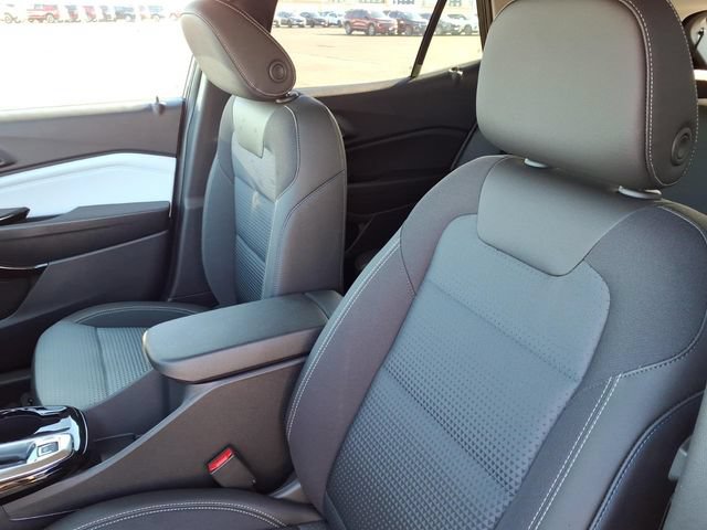 2026 Chevrolet Trax LT - Photo 10