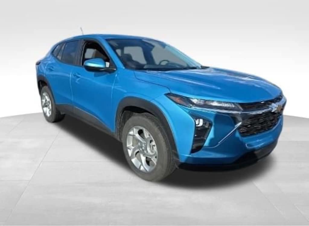 Used 2025 Chevrolet Trax LS SUV