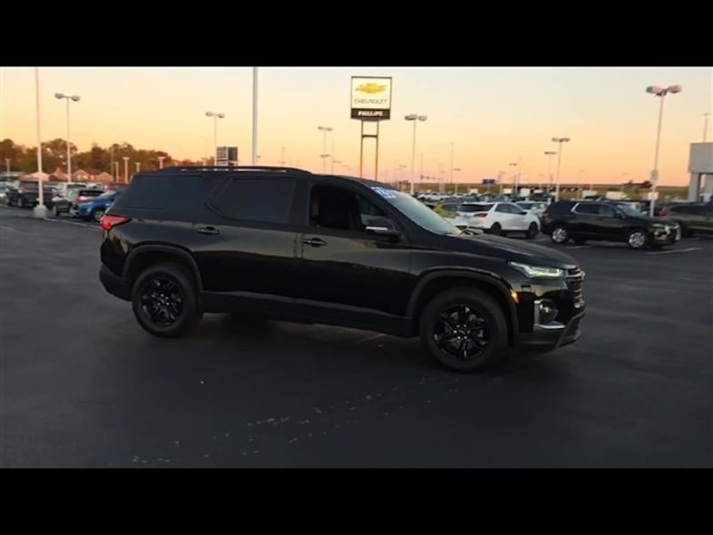 Used 2023 Chevrolet Traverse LT Leather SUV