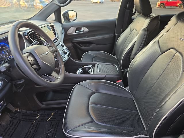 2025 Chrysler Pacifica Limited - Photo 13