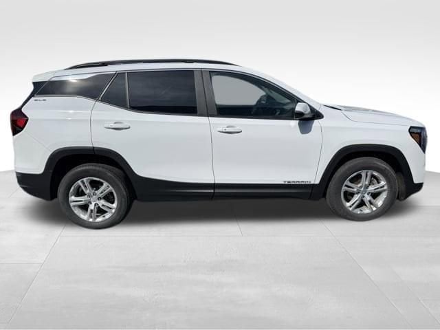 2023 GMC Terrain SLE - Photo 11
