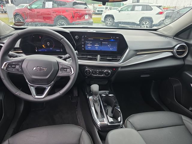2025 Chevrolet Trax Activ - Photo 15