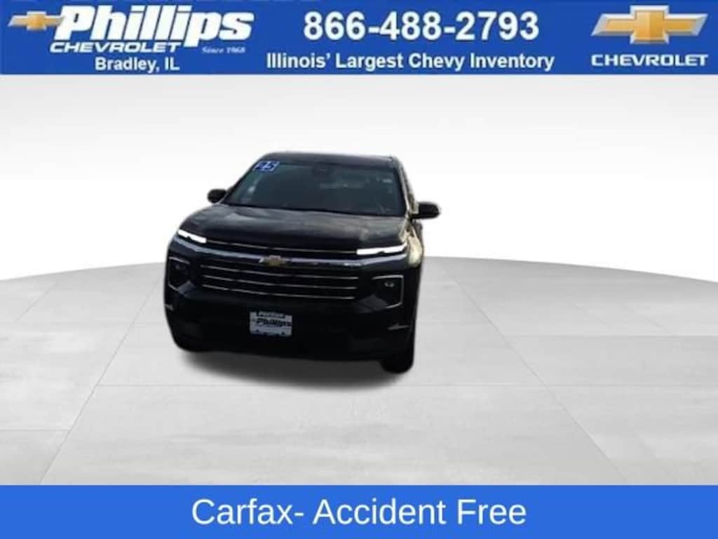 Used 2025 Chevrolet Traverse LT SUV