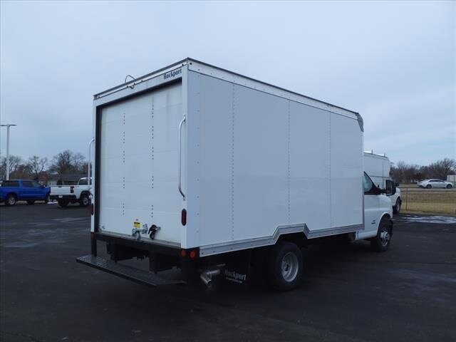 2024 Chevrolet Express Cutaway Van photo 3