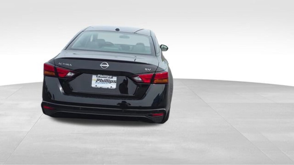 Used 2024 Nissan Altima 2.5 SV