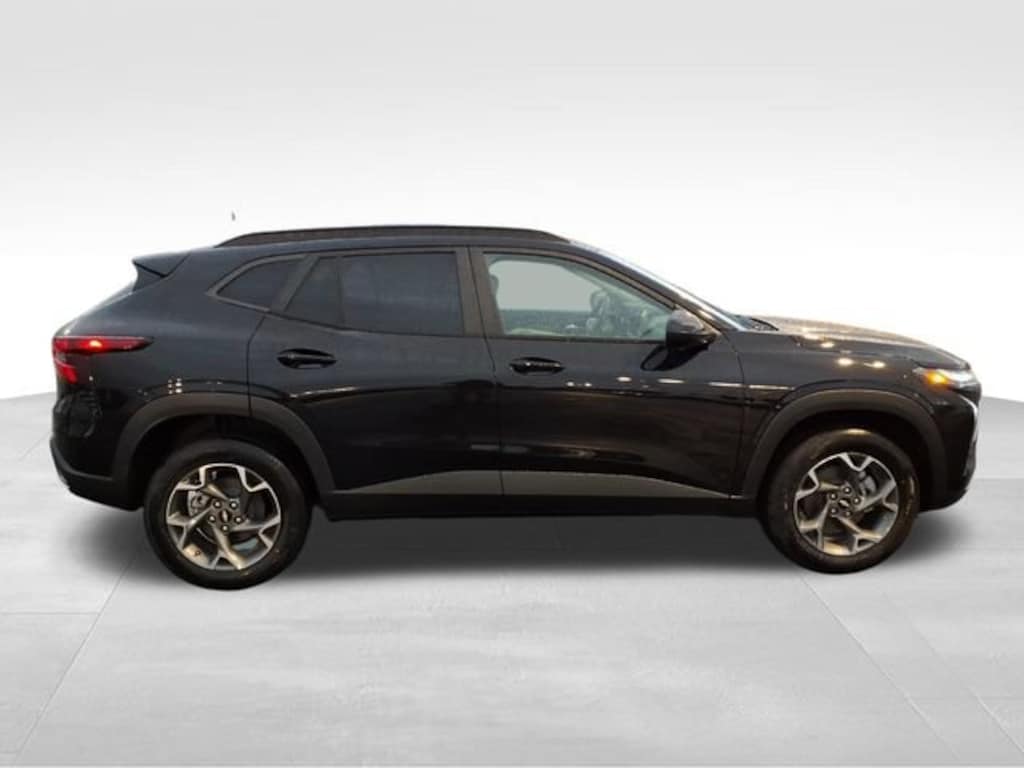 New 2026 Chevrolet Trax LT SUV