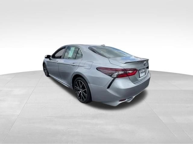2024 Toyota Camry SE - Photo 11