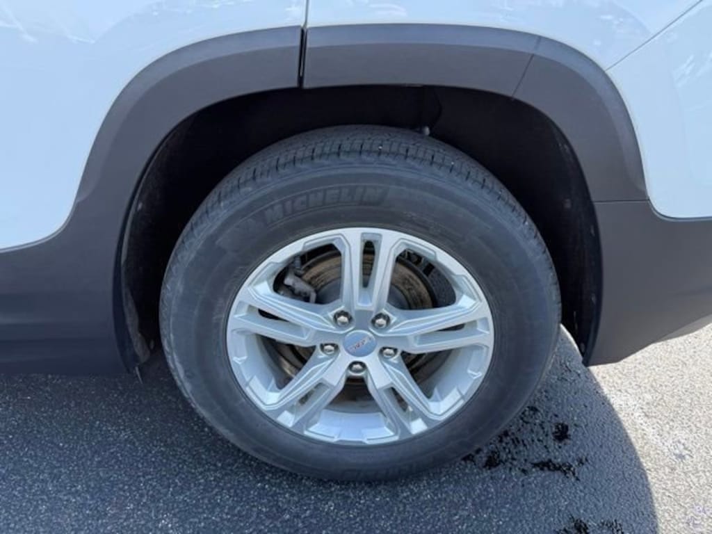 Used 2023 GMC Terrain SLE SUV