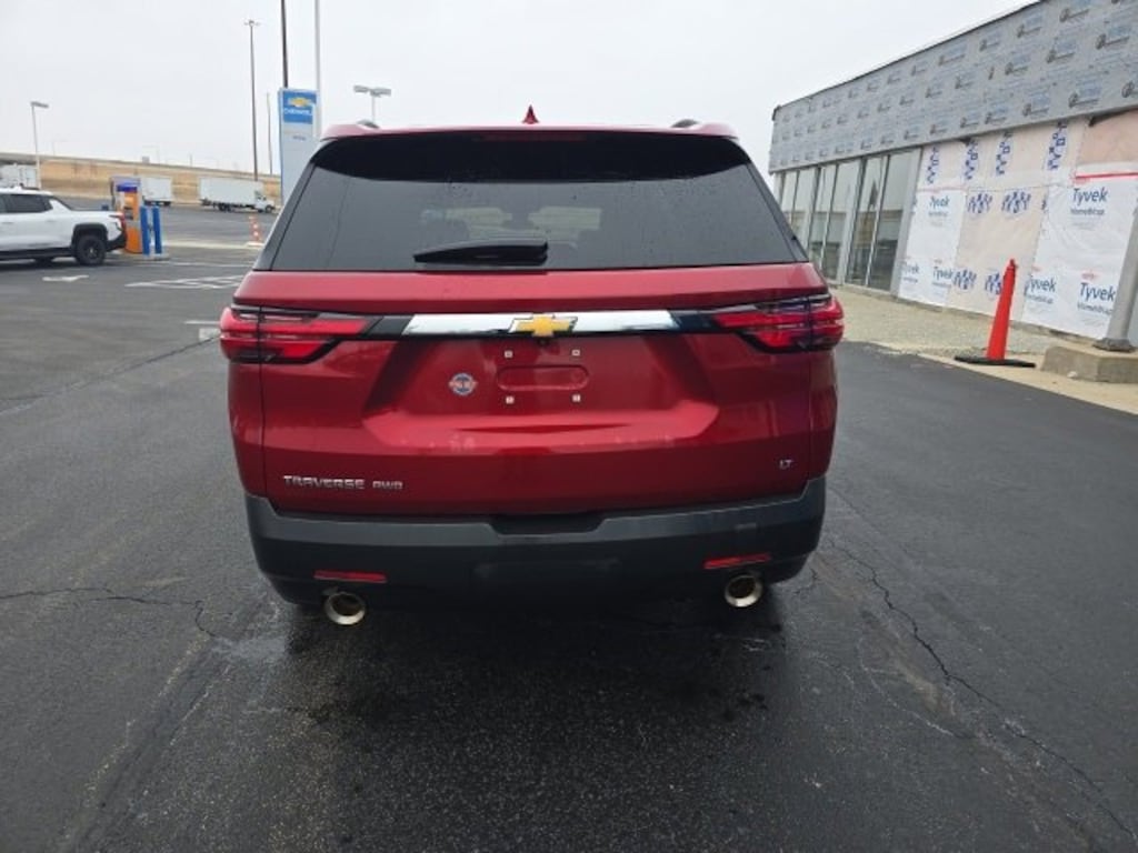Used 2023 Chevrolet Traverse LT Leather SUV