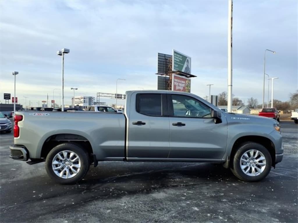 New 2026 Chevrolet Silverado 1500 Custom Truck