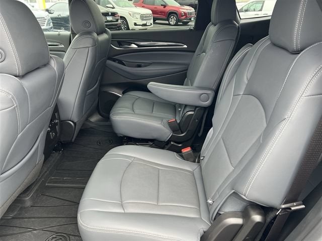 2024 Buick Enclave Essence - Photo 25