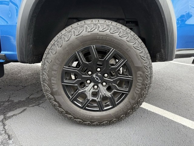 2024 Chevrolet Colorado Trail Boss photo 2