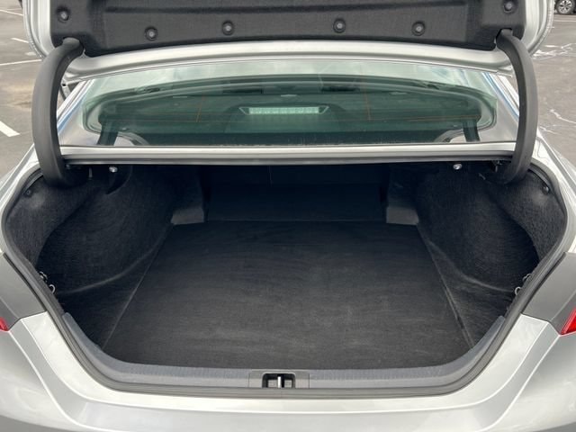2024 Toyota Camry SE - Photo 36