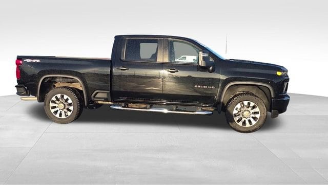 2023 Chevrolet Silverado 2500HD Custom - Photo 2
