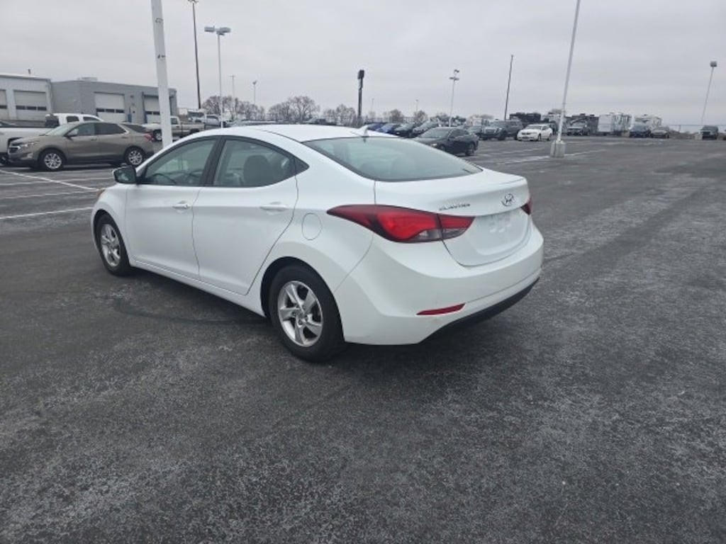 Used 2015 Hyundai Elantra SE