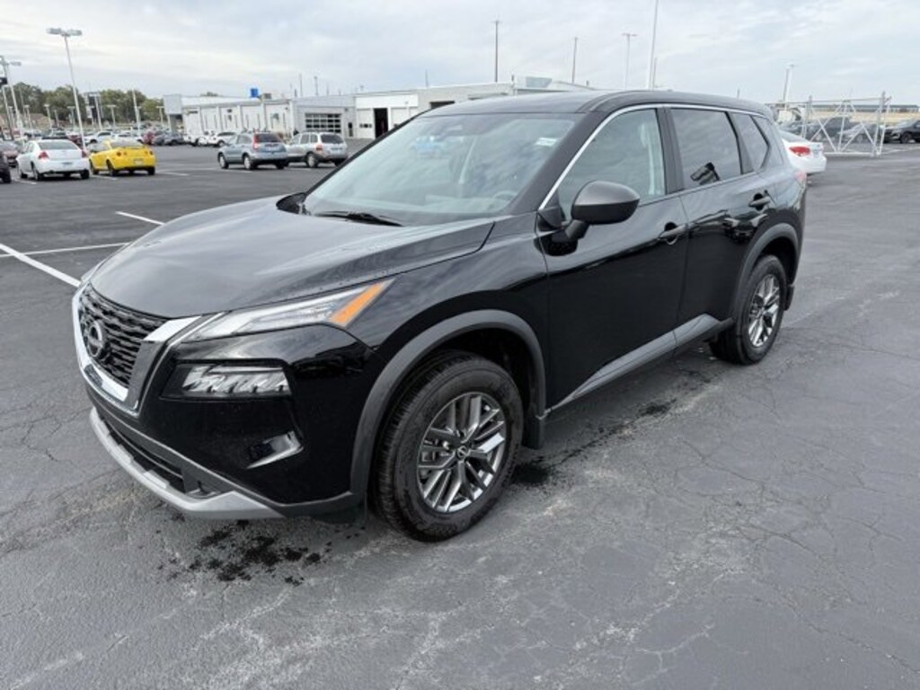 Used 2023 Nissan Rogue S FWD SUV