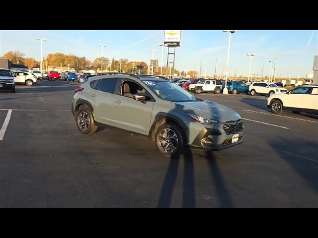 2025 Subaru Crosstrek Premium photo 2